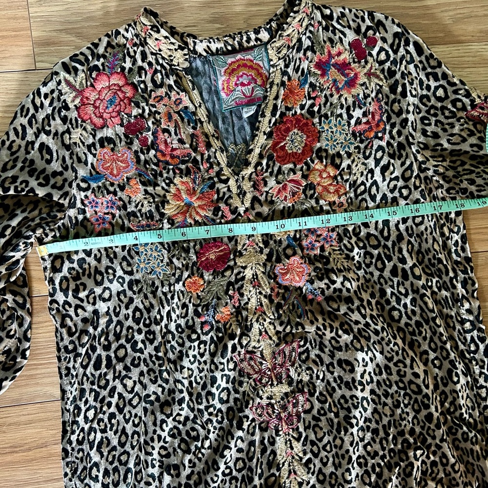 Johnny Was Taline V Neck Top XXS - Picture 7 of 8